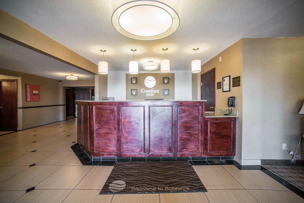Quality Inn & Suites Boonville - Columbia מראה חיצוני תמונה