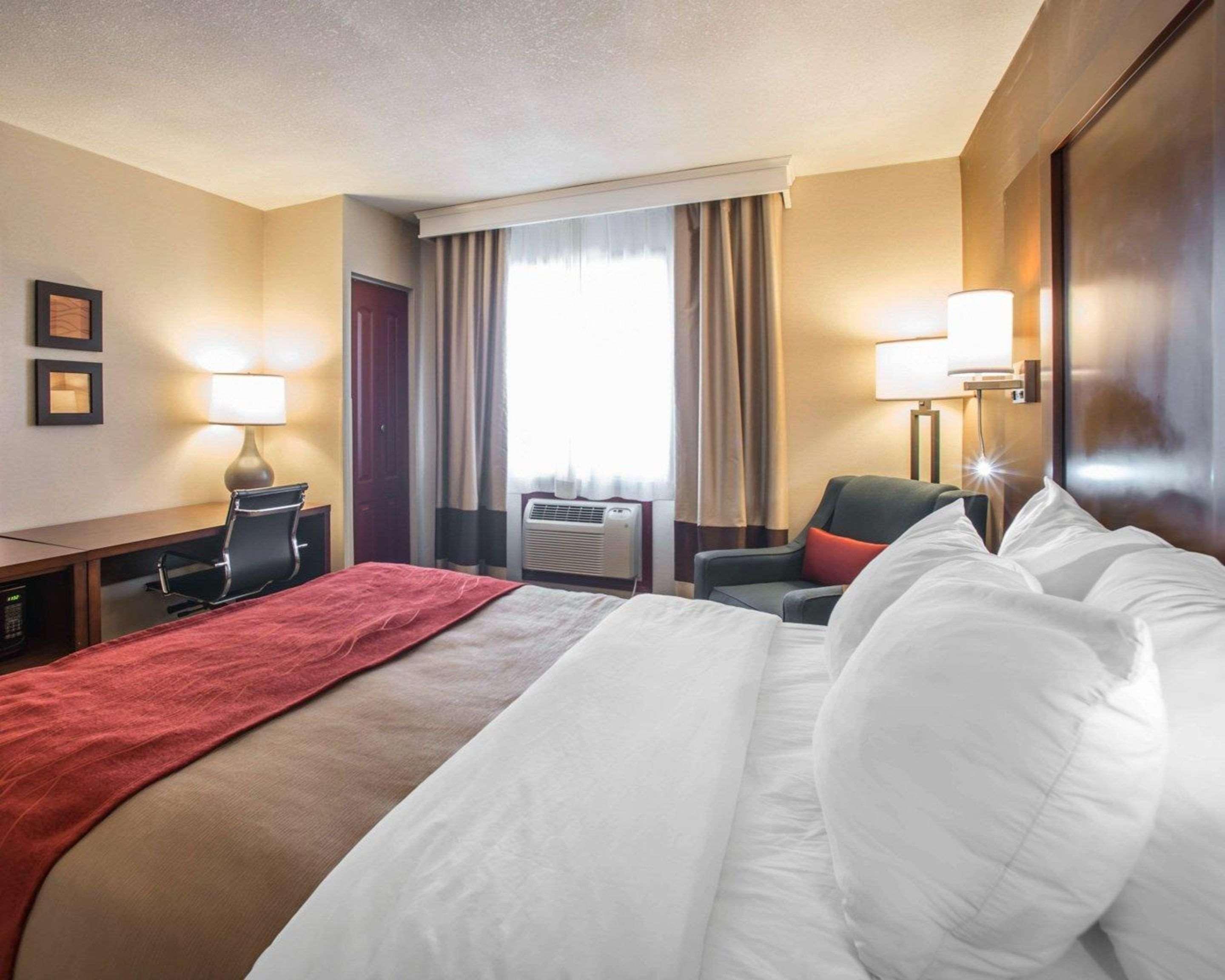 Quality Inn & Suites Boonville - Columbia מראה חיצוני תמונה