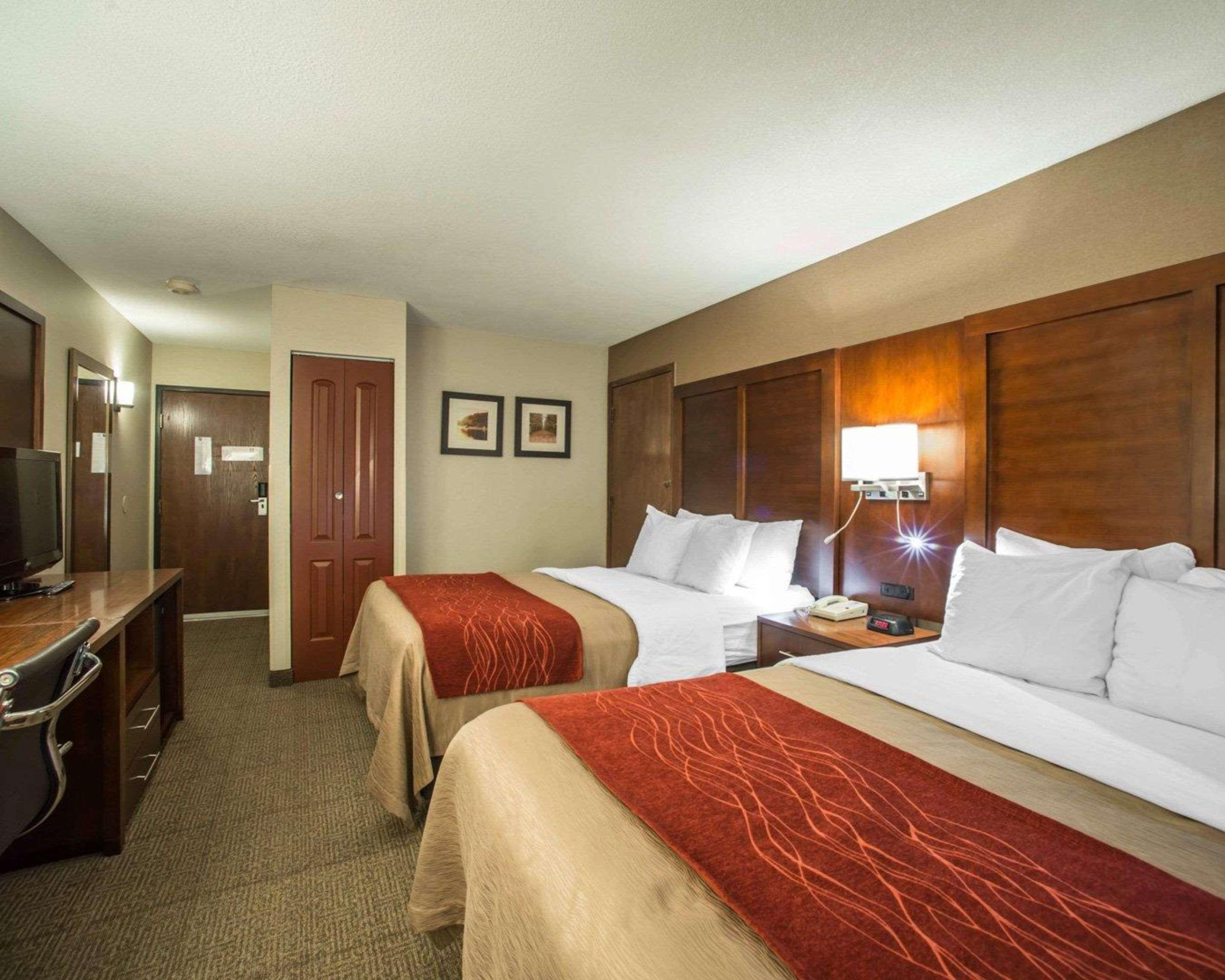 Quality Inn & Suites Boonville - Columbia מראה חיצוני תמונה