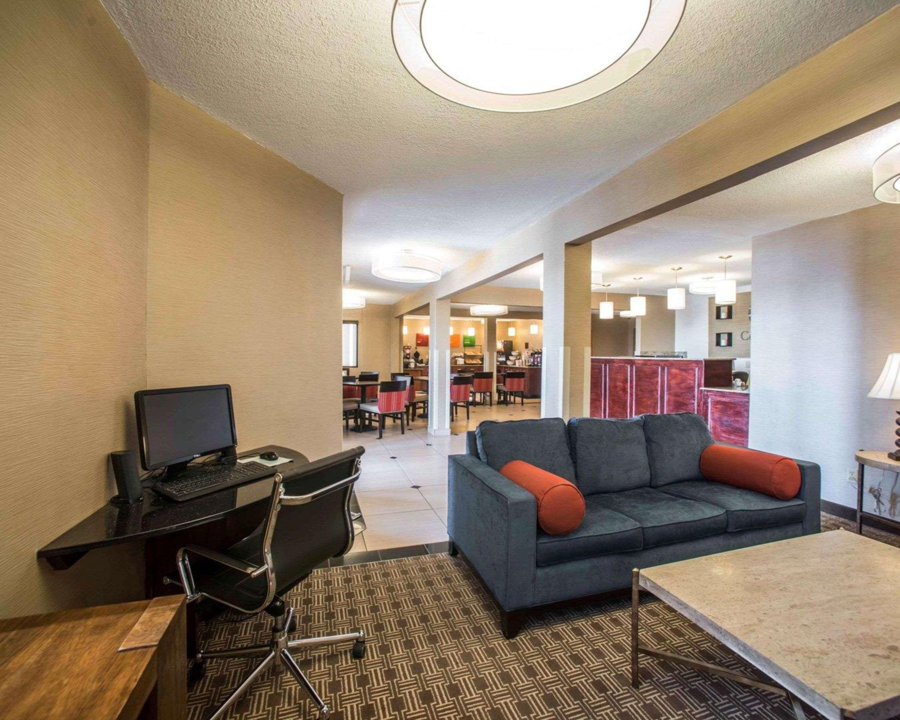 Quality Inn & Suites Boonville - Columbia מראה חיצוני תמונה