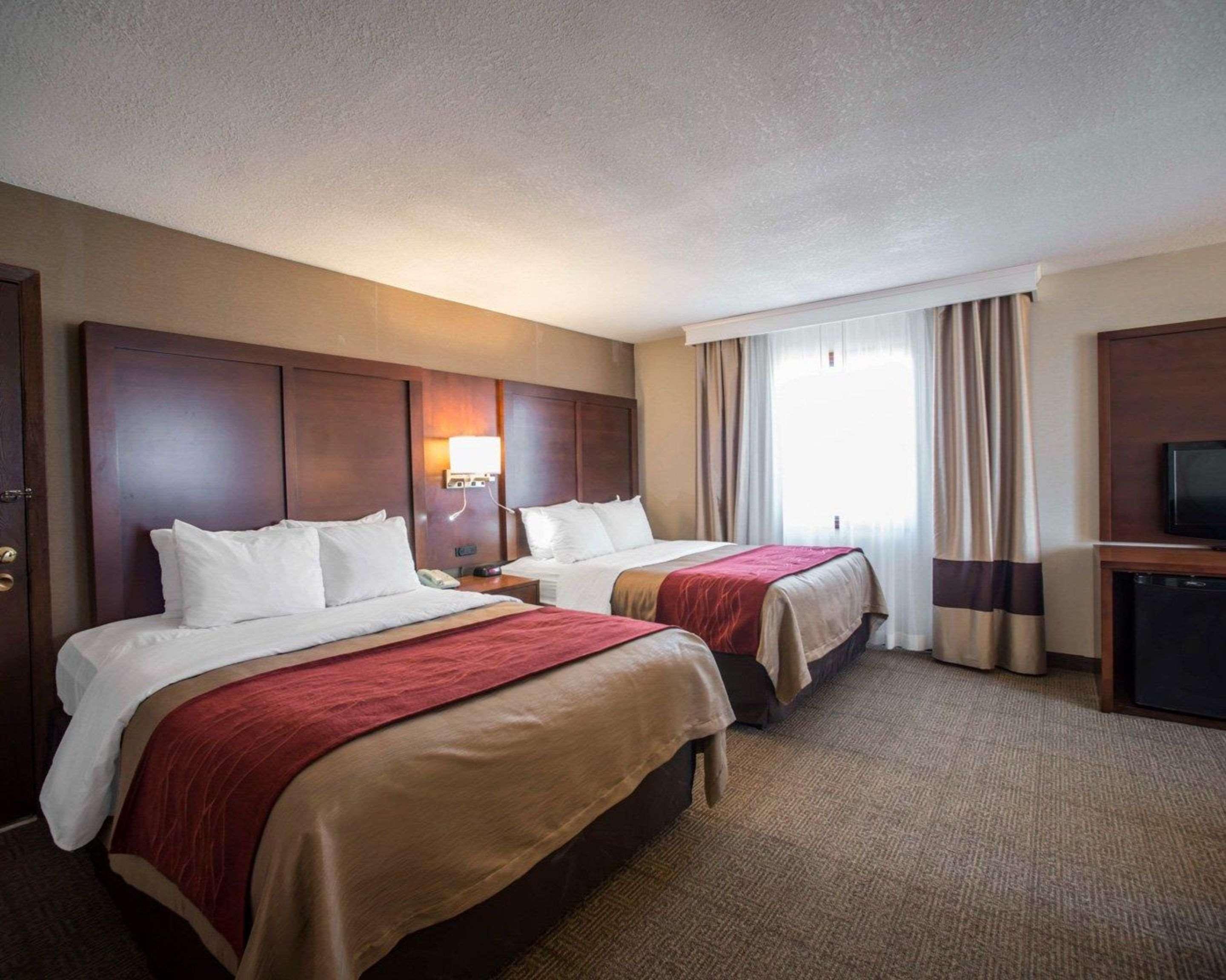 Quality Inn & Suites Boonville - Columbia מראה חיצוני תמונה