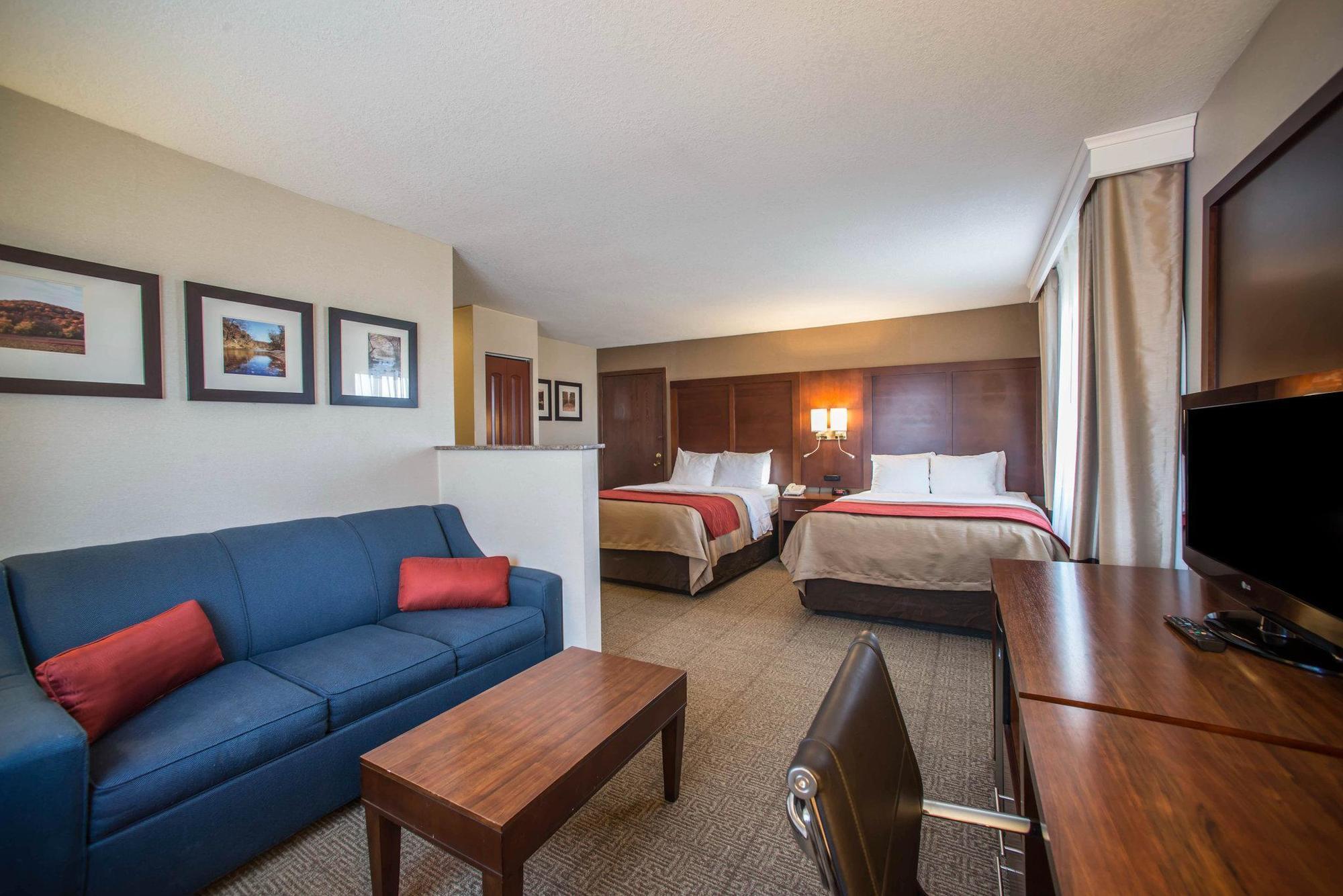 Quality Inn & Suites Boonville - Columbia מראה חיצוני תמונה