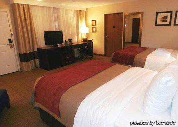 Quality Inn & Suites Boonville - Columbia מראה חיצוני תמונה