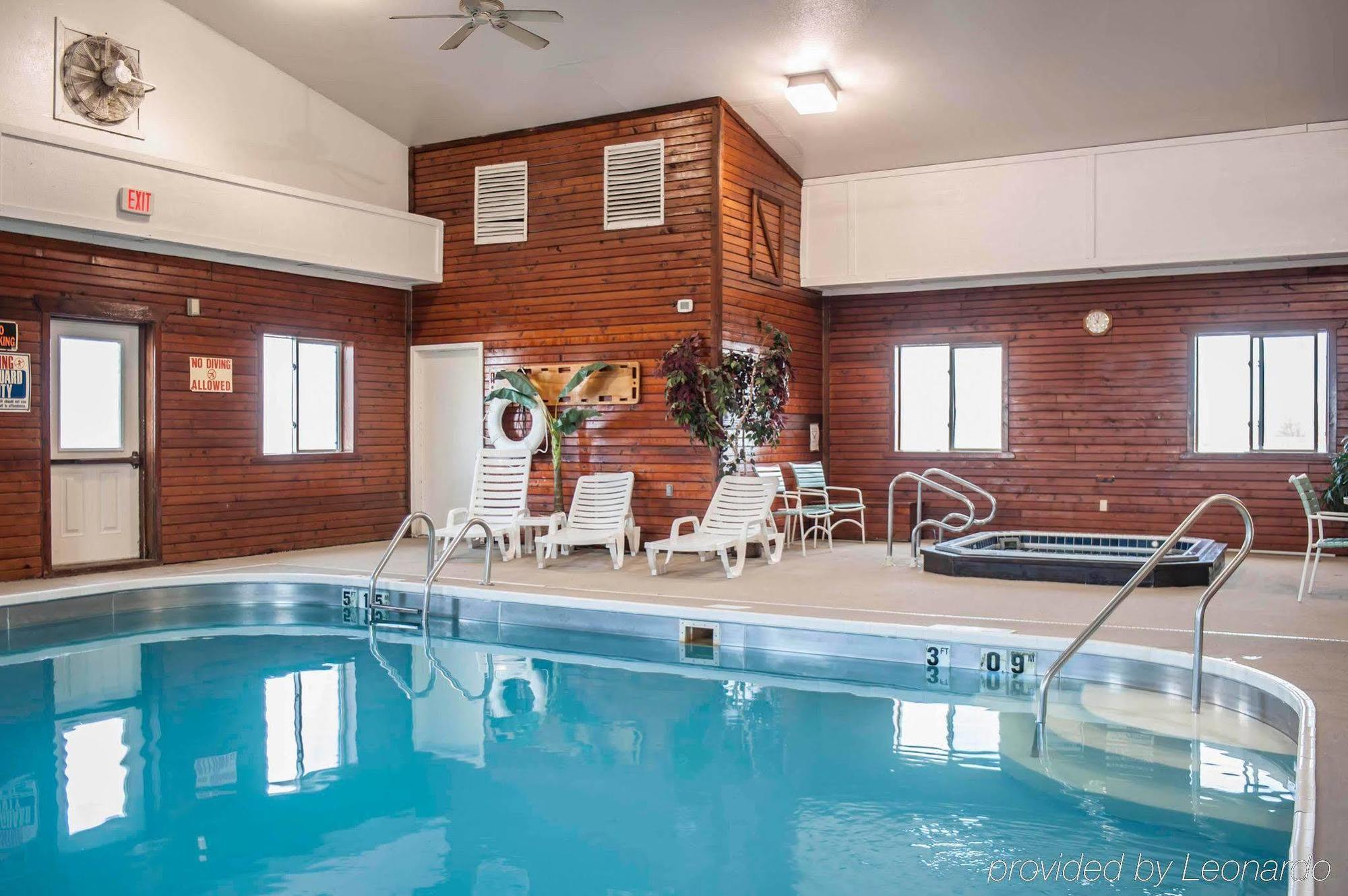 Quality Inn & Suites Boonville - Columbia מראה חיצוני תמונה